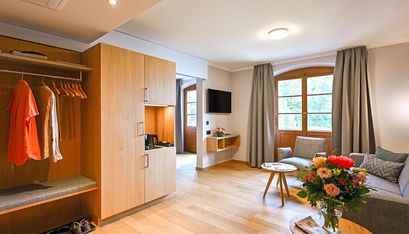 Anorexia Treatment in Switzerland - Best Clinics & Programs related image