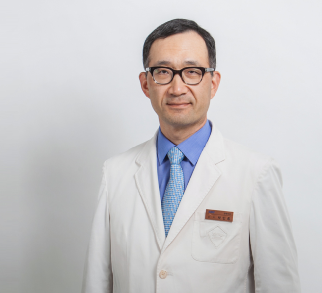 Best Clinics for Osteosarcoma Treatment Abroad related image