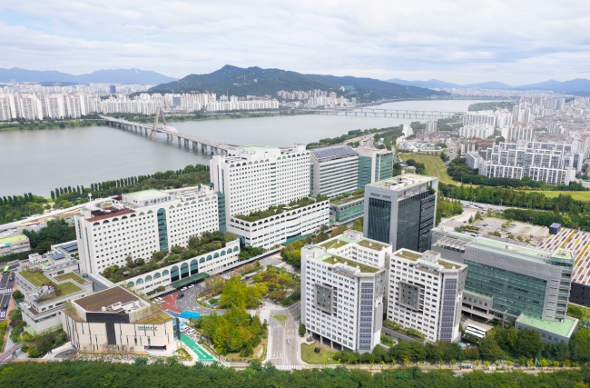 Best Clinics and Hospitals for Medical Check-Ups Abroad related image