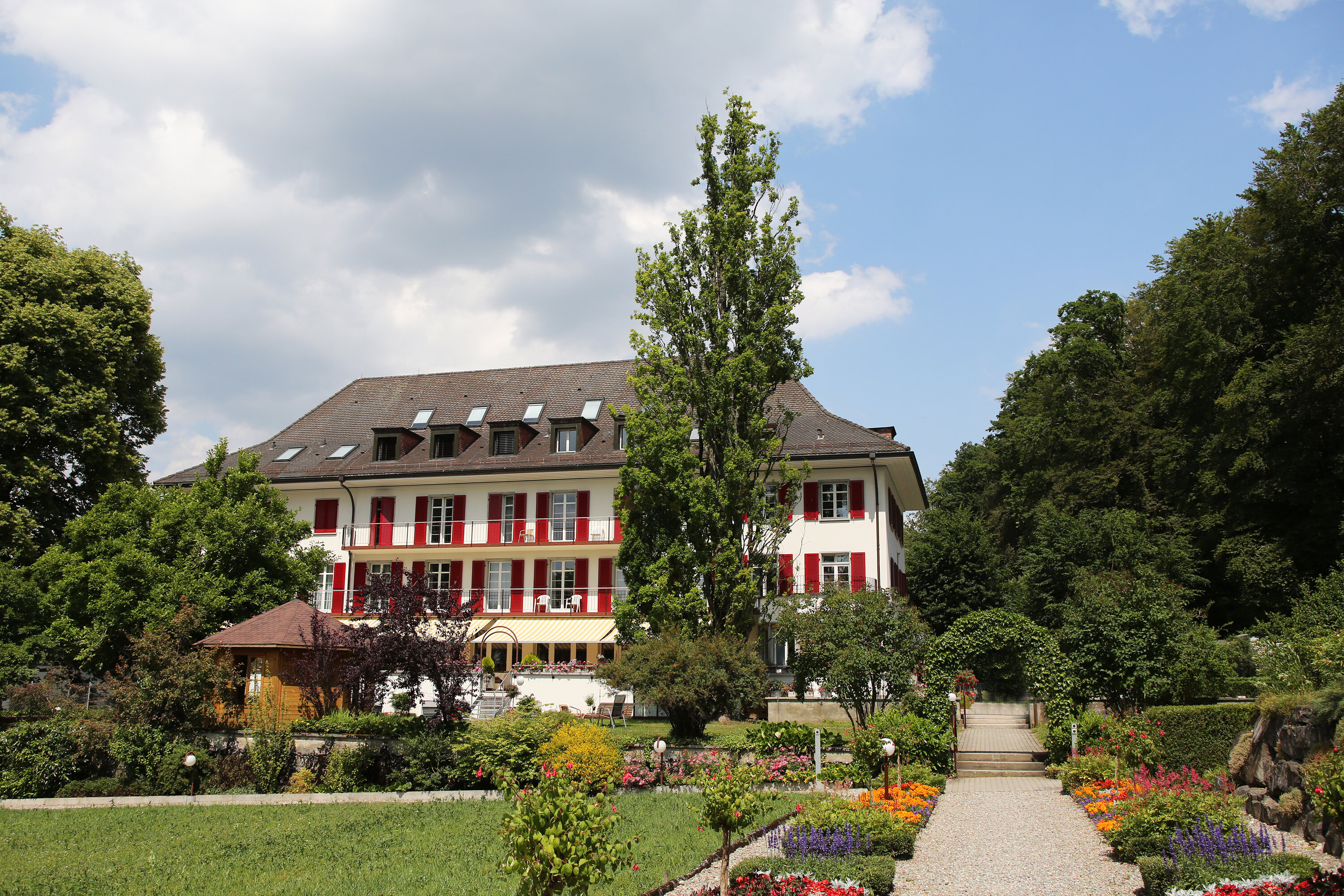 Anorexia Treatment in Switzerland - Best Clinics & Programs related image