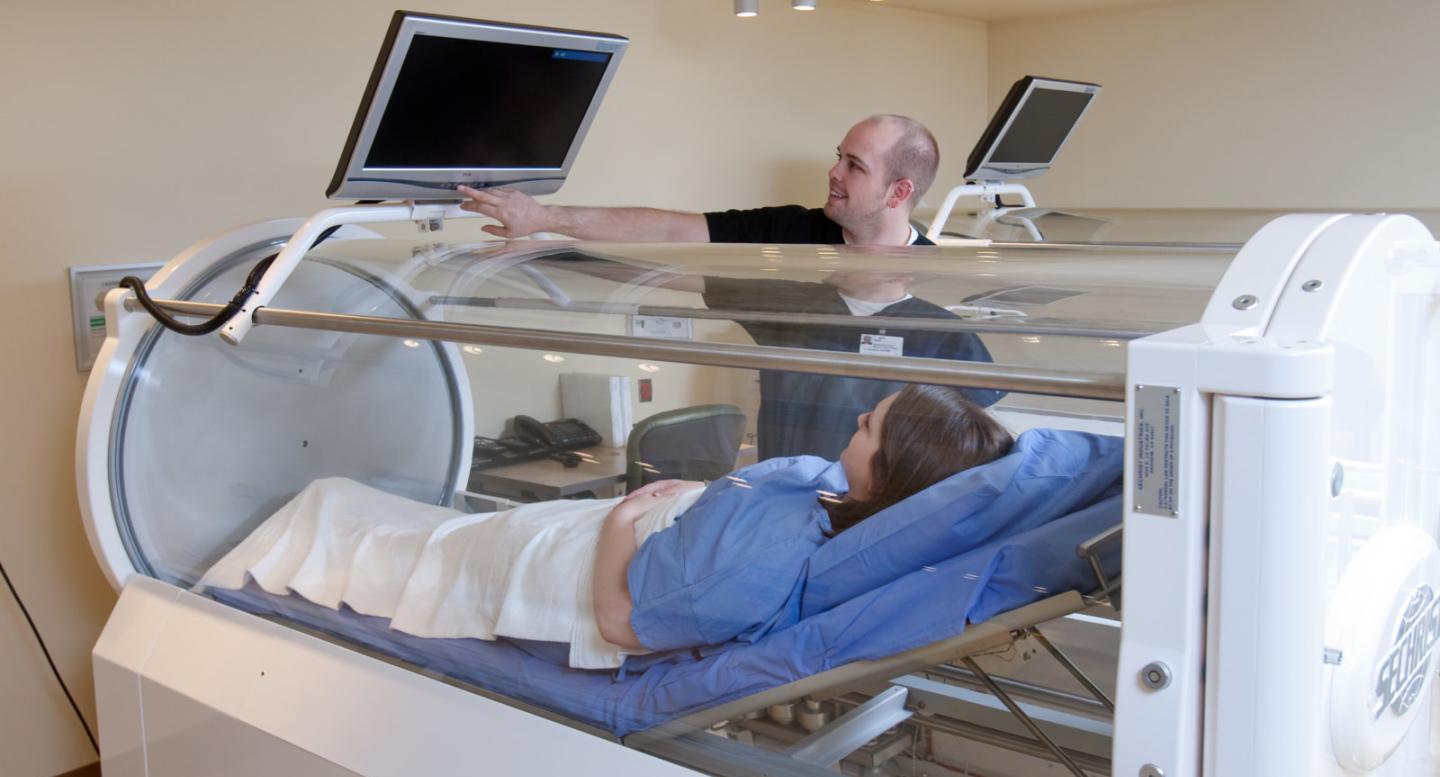 Best Clinics for Hyperbaric Oxygen Therapy for Parkinson’s related image