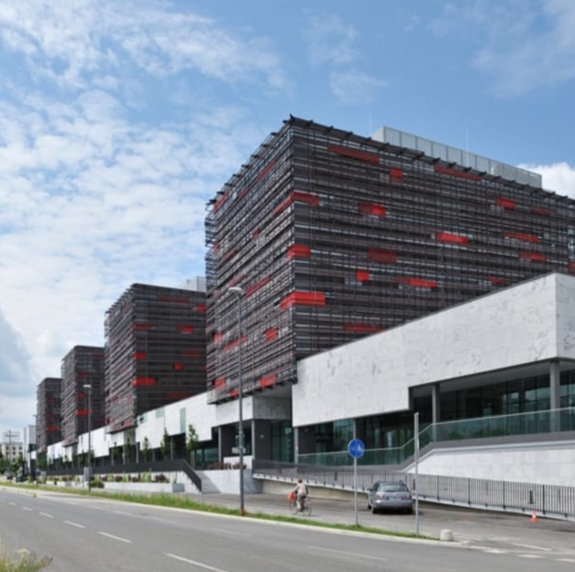 Best Hospitals Offering Stem Cell Treatment for Disc Injuries related image