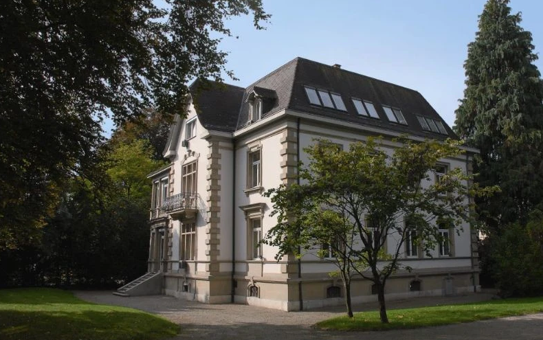 Luxury Drug & Alcohol Rehab Centers in Switzerland related image